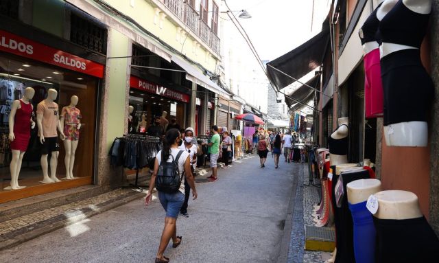 comercio_na_saara_reabre_no_rio_tnrgo_abr_0904216701